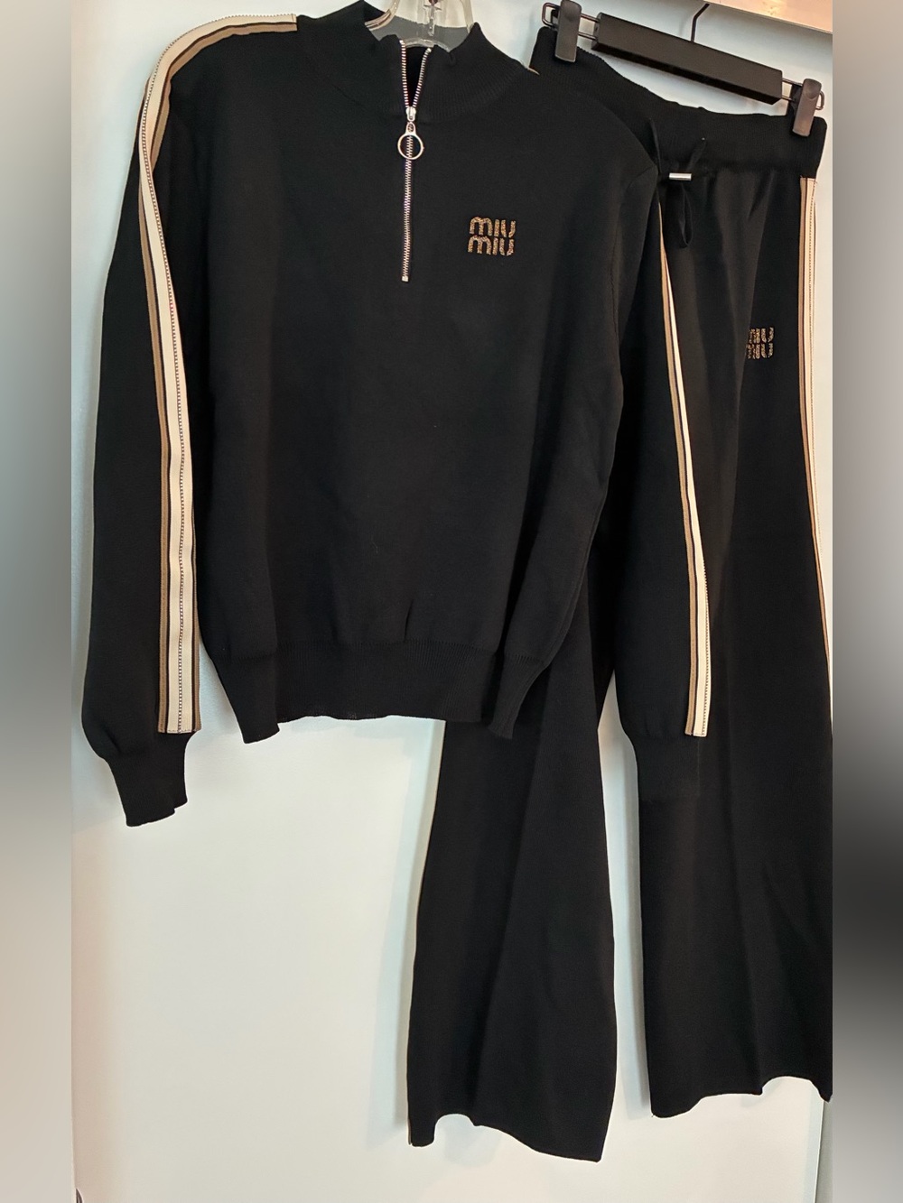 New Womens 2 Piece Black Luxury Loungewear Set Size Medium